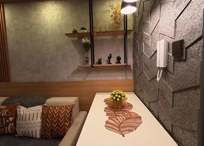 Bayshore Getaway Condotel By Clowie
